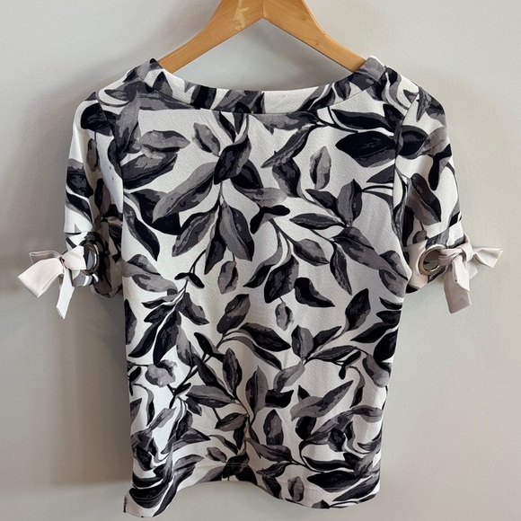 Cleo Monochrome Leaf Print Blouse - Picture 4 of 7